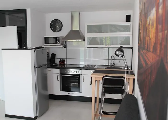 1-zimmer Business Worms